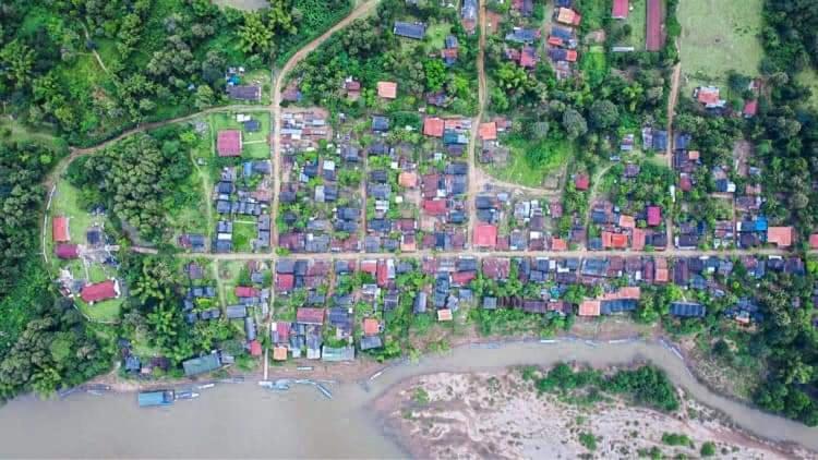 Lattanavongsa Guesthouse Muang Ngoi Eksteriør bilde