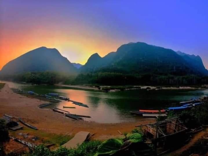 Lattanavongsa Guesthouse Muang Ngoi Eksteriør bilde
