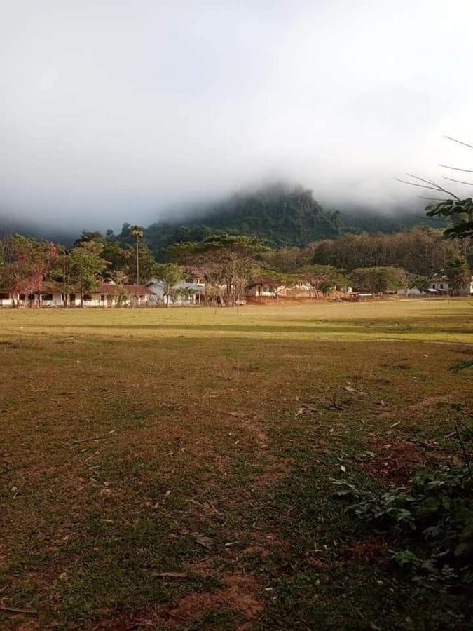 Lattanavongsa Guesthouse Muang Ngoi Eksteriør bilde