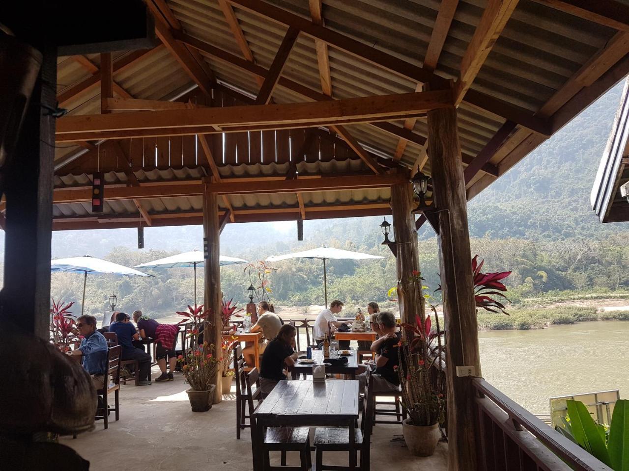 Lattanavongsa Guesthouse Muang Ngoi Eksteriør bilde